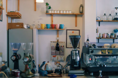 طرق ذكية لتنظيف الصالون المدهب